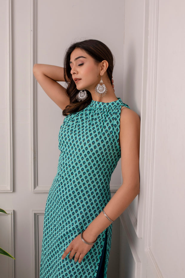 Women Green Printed high slit sleeveless cotton kurta