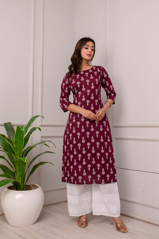 Women Burgundy Ethnic Printed Straight Kurta with Three Quarter Sleeves