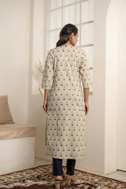 Women Cream Printed Straight Kurta With Three Quarter Sleeves