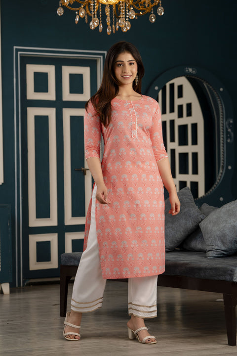 Women Pink Printed straight kurta with three quarter sleeves