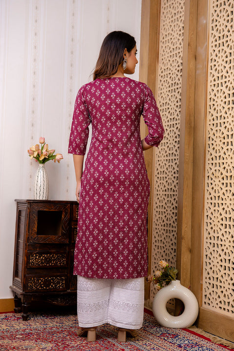 Women Burgundy Printed Straight Kurta with Three Quarter Sleeves