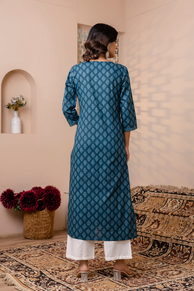 Women Teal Blue Printed Straight Kurta with Three Quarter Sleeves