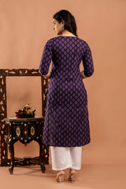 Purple Printed Straight Kurta with Three Quarter Sleeves