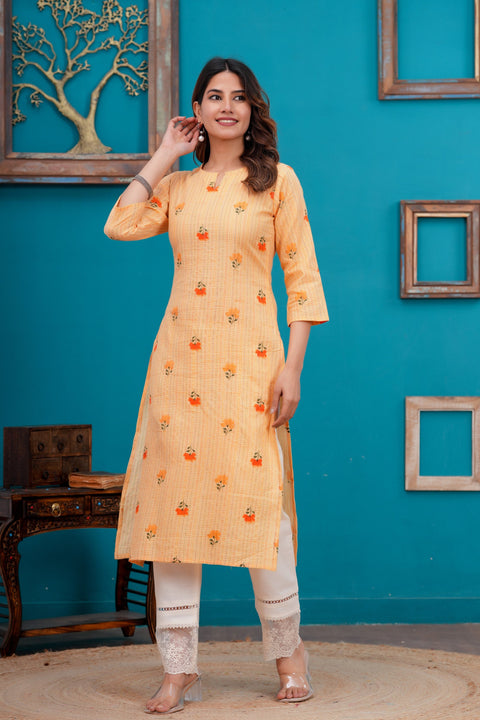 Women Orange Printed Straight Kurta with Three quarter sleeve