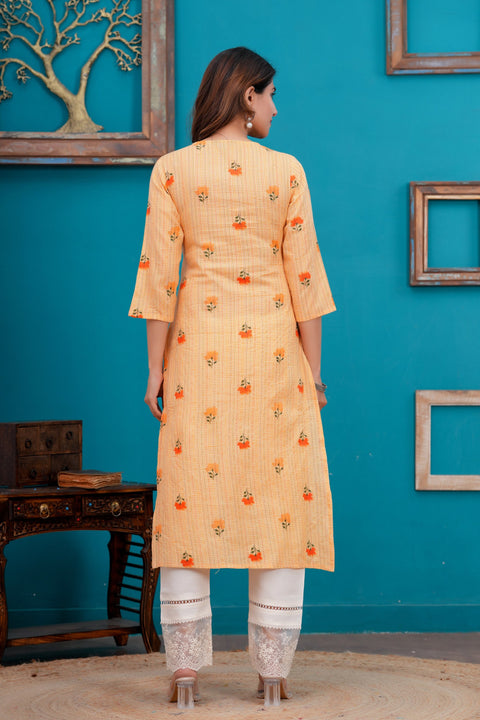 Women Orange Printed Straight Kurta with Three quarter sleeve