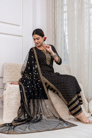 Black Gold Printed Straight Kurta Set With Net Dupatta for Women