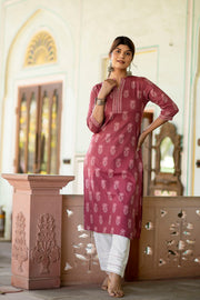 Women Mauve Printed Straight Kurta With White Solid Trouser