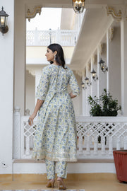 Women Off-White Floral Printed Flared Kurta With Trouser And Dupatta