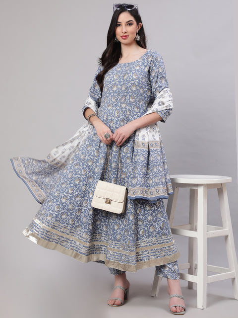 Women Grey Floral Printed Flared Kurta With Trouser And Dupatta