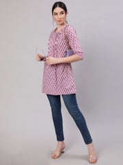 Women Mauve Straight Tunic With Three Quaretr Sleeves