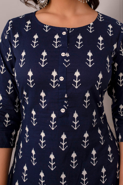 Women Navy Blue Printed Straight Kurta With Three Quarter Sleeves