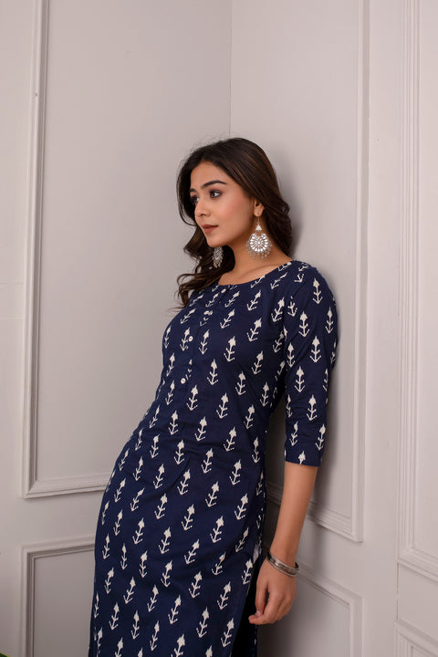 Women Navy Blue Printed Straight Kurta With Three Quarter Sleeves