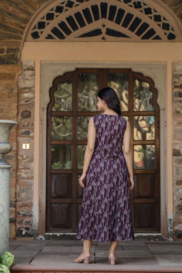 Women Burgundy Abstract Printed Sleeveless Midi Dress