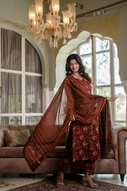 Women Rust Floral Printed Straight Kurta With Trouser And Dupatta