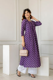 Women Purple Printed A-Line Kurta with Three Quarter Sleeves