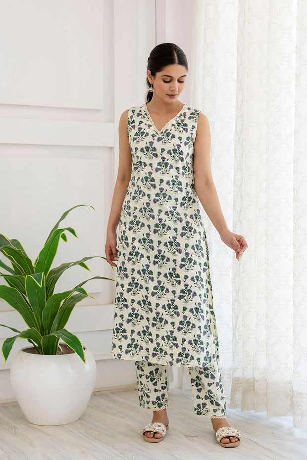 Women Off White Printed Straight Kurta With Trouser