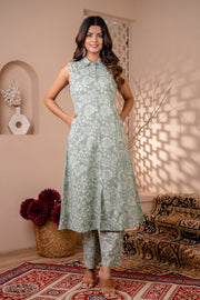 Women Green Printed A-Line Kurta With Trouser