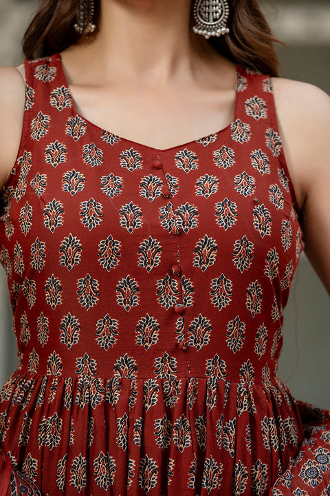 Nayo Maroon Printed Kurti and Sharara Set With Dupatta