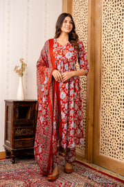 Women Maroon Floral Printed Anarkali Kurta And Trouser With Dupatta