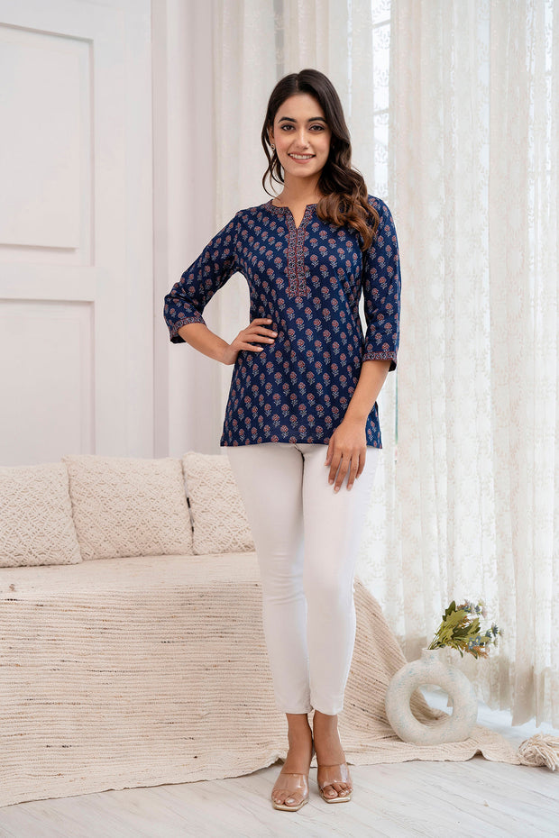 Women Blue Printed Straight Tunic