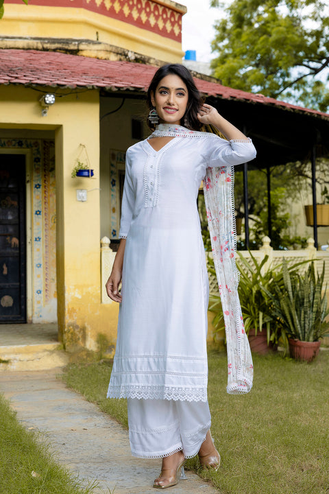 Nayo Pure White Straight Kurta Set With Printed Dupatta