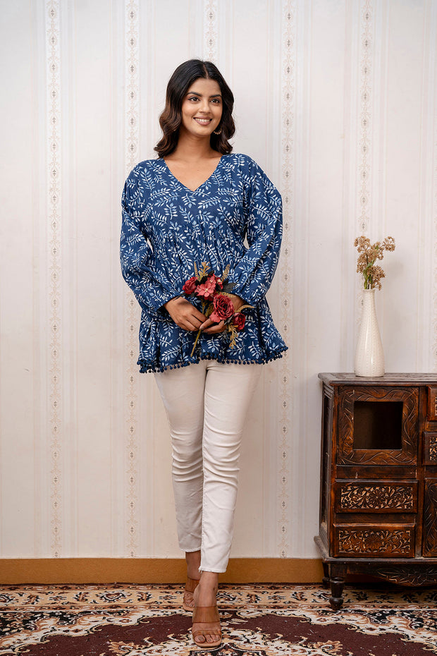 Women Navy Blue Printed V-Neck Peplum Tunic