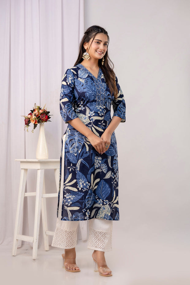 Women Blue Printed Straight Kurta with Three Quarter Sleeves