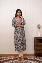 Women Green Printed Straight Kurta with Three Quarter Sleeves