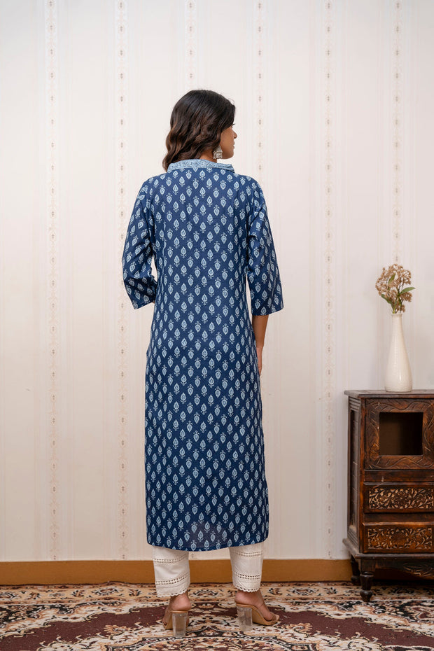 Women Blue Printed Straight Kurta with Three Quarter Sleeves