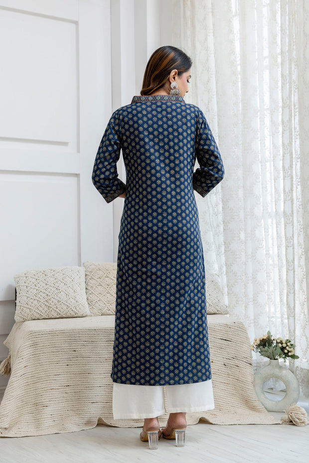 Women Blue Printed Straight Kurta with Three Quarter Sleeves