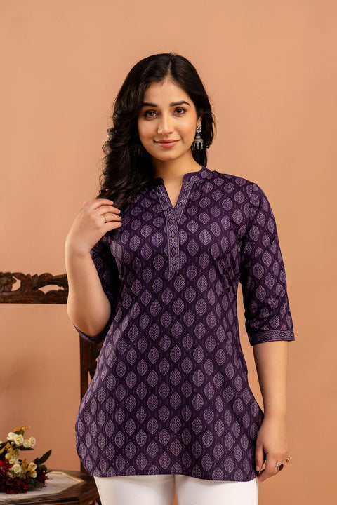 Women Purple Printed Straight Tunic With Three Quarter Sleeves