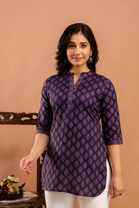 Women Purple Printed Straight Tunic With Three Quarter Sleeves