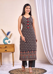 Women Black Printed Straight Sleeveless Kurta