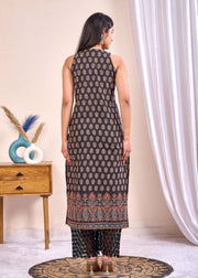 Women Black Printed Straight Sleeveless Kurta