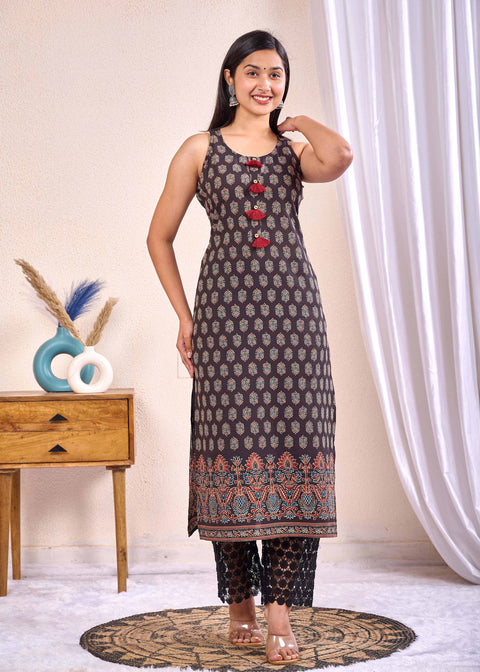 Women Black Printed Straight Sleeveless Kurta