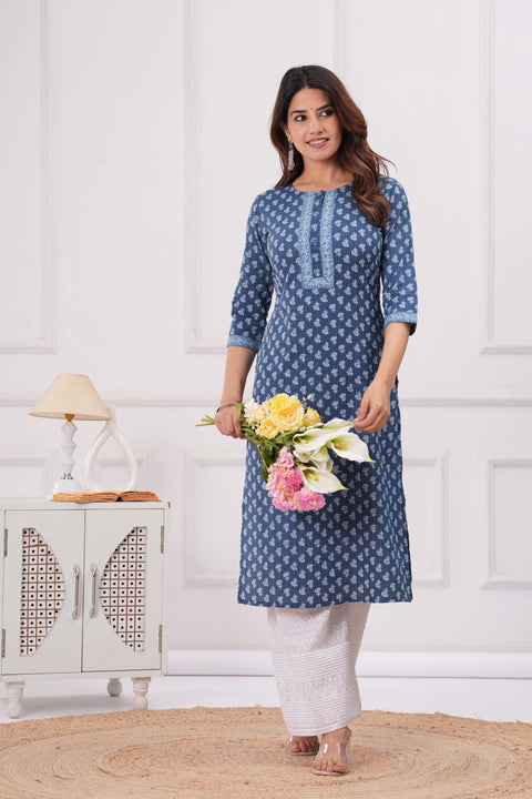 Women Blue Printed Straight Kurta with Three Quarter Sleeves