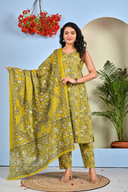 Floral Printed Kurta Set with Dupatta for Women