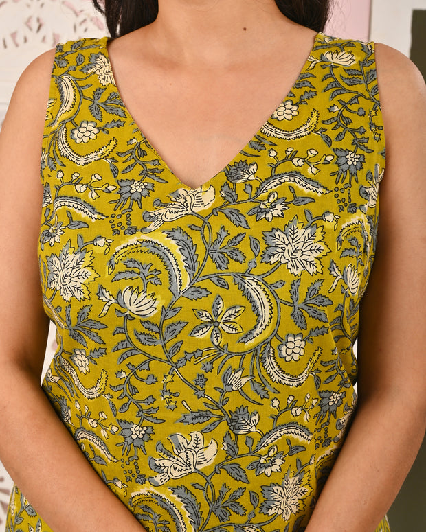 Floral Printed Kurta Set with Dupatta for Women