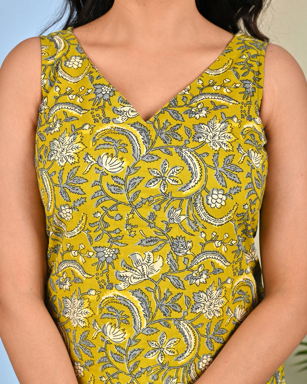 Floral Printed Kurta Set with Dupatta for Women