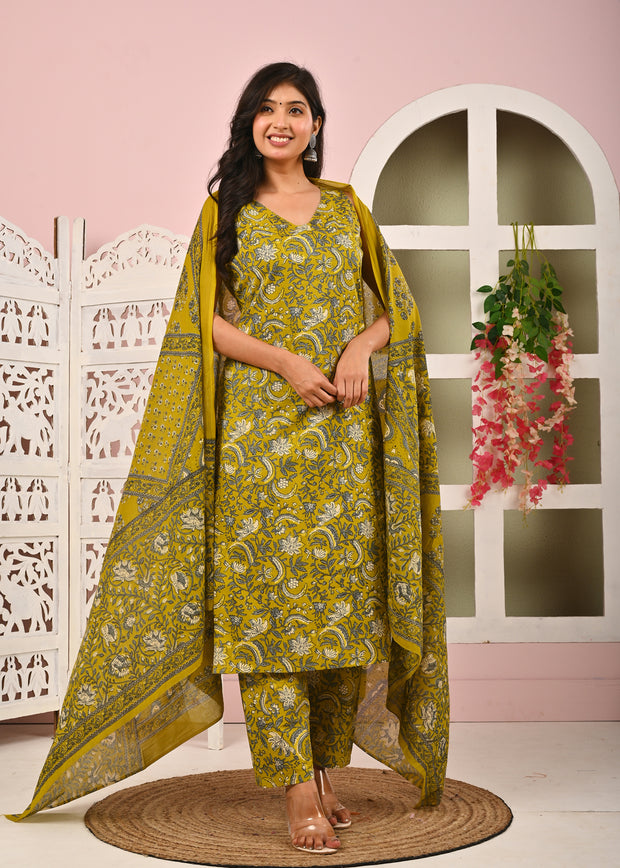 Floral Printed Kurta Set with Dupatta for Women