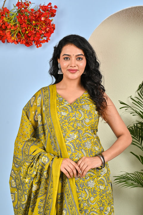 Floral Printed Kurta Set with Dupatta for Women