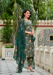 Green Floral Printed Kurta Set with Dupatta for Women