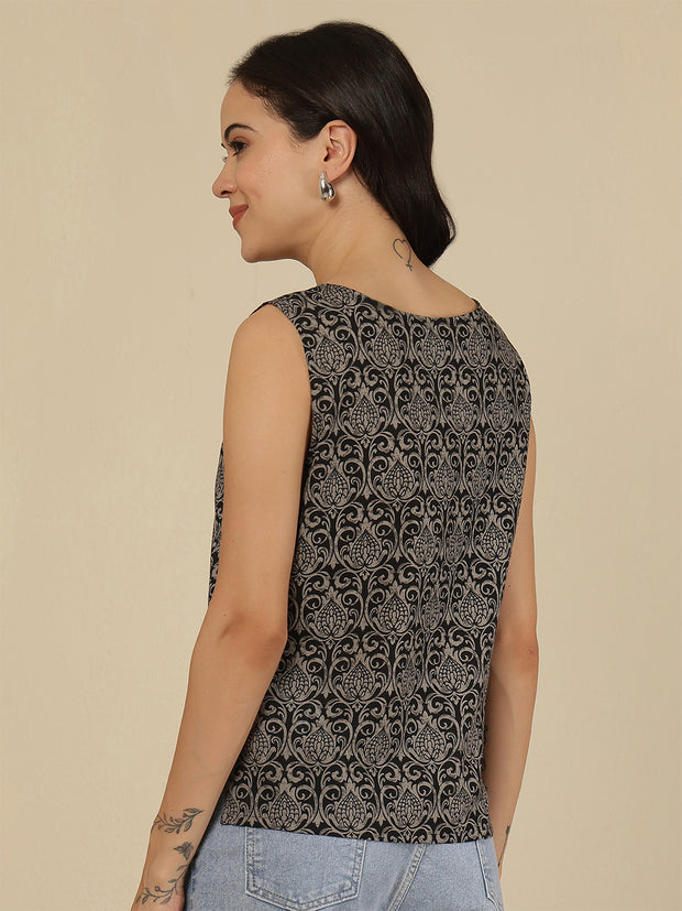 Women Black Printed Straight Top