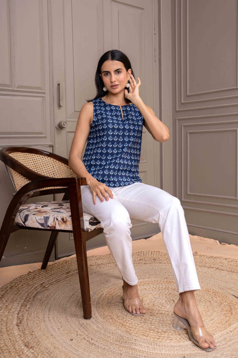 Women Navy Blue Printed Straight Top