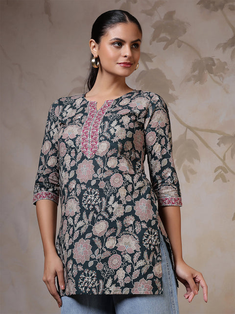 Women Green Printed Straight Tunic