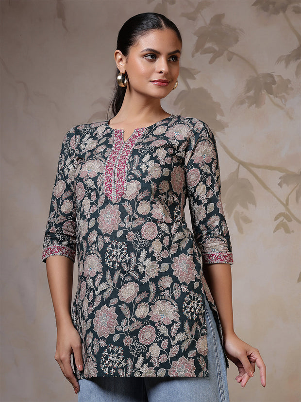Women Green Printed Straight Tunic