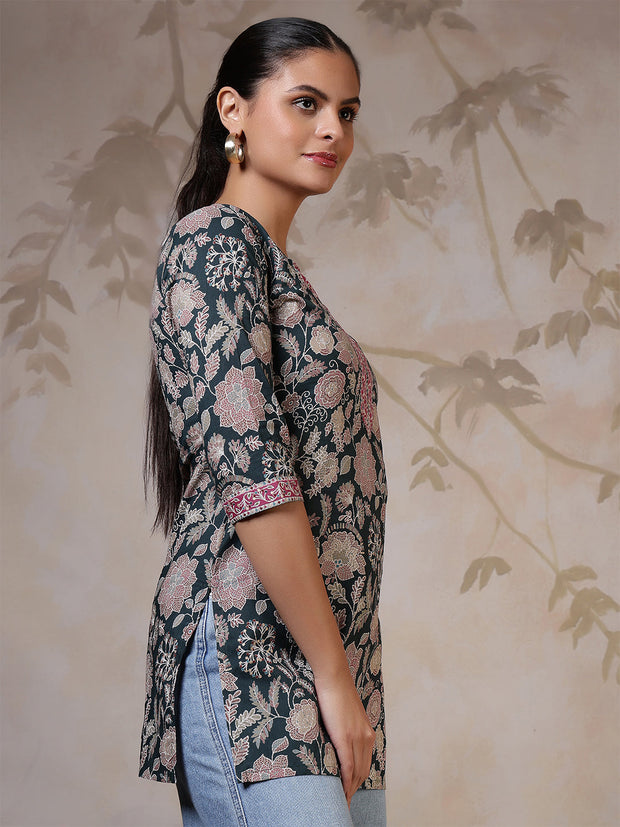 Women Green Printed Straight Tunic