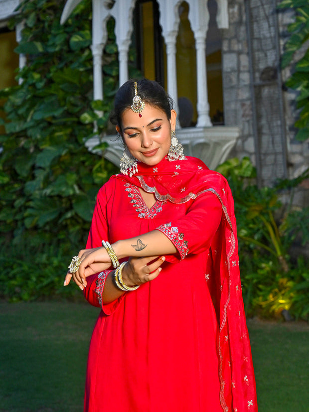 Magenta Pink Embroidered Kurta With Palazzo And Organza Dupatta