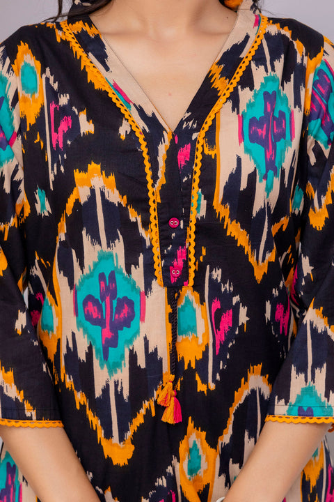 Black Printed Straight Kurta with Three Quarter Sleeves