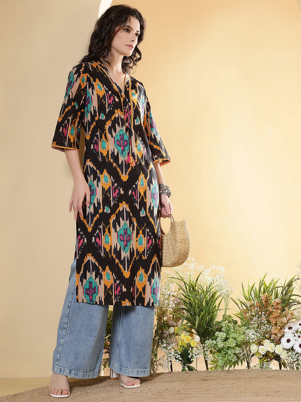 Black Printed Straight Kurta with Three Quarter Sleeves